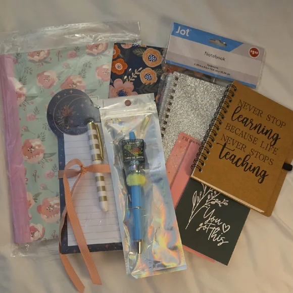 Notebook Set - Picture 1 of 8